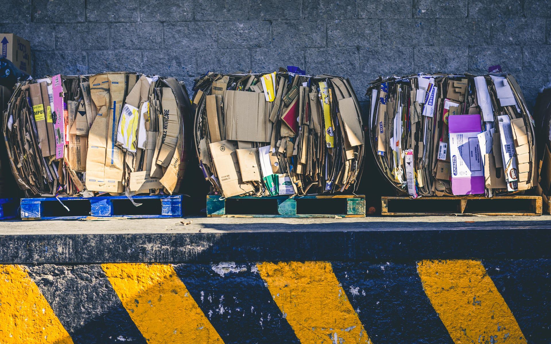 How Smart Solutions Can Solve Waste Management Problems